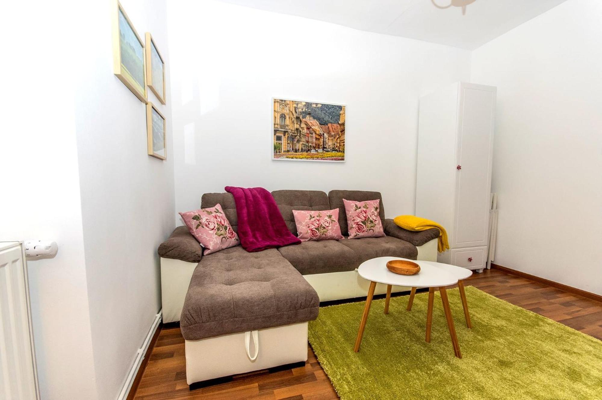 Apartment John With Parking Option Brasov