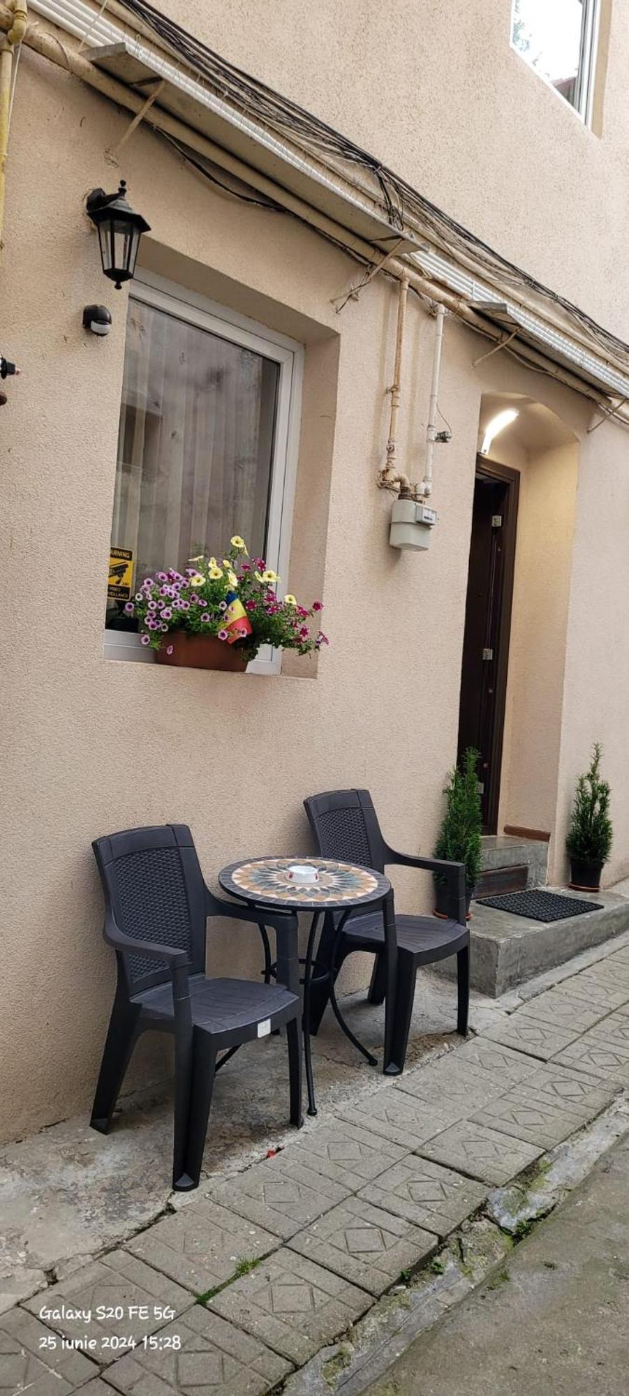Apartment John With Parking Option *
